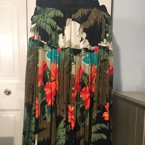 Carole Little Long Maxi Skirt Size 8